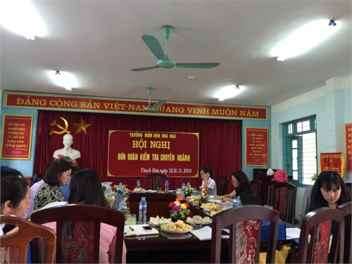 Trường mầm non Hoa Mai đón đoàn kiểm tra chuyên ngành của quận Long Biên